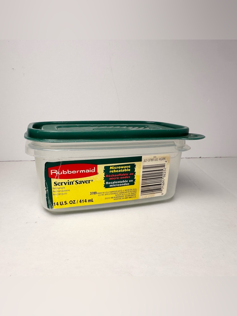 VTG ‘95 Rubbermiad Servin Saver 14oz Green Lid Rectangle #18 Original Label USA